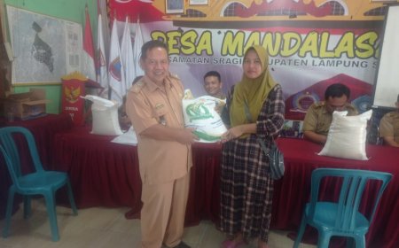 Kepala Desa Mandalasari Bagikan Bapanas Tahap Ahir Kepada 276 KPM