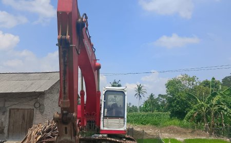 Exavator Milik Brigade Alsintan Provinsi Lampung Rusak, Hampir Setahun Parkir, Pemilik halaman Terganggu