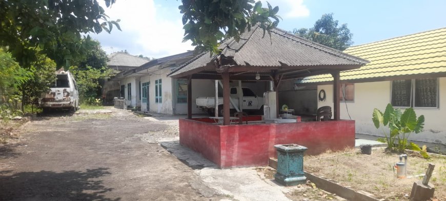 Rumah Dinas Kadis Kesehatan Lamsel Terlihat Seram