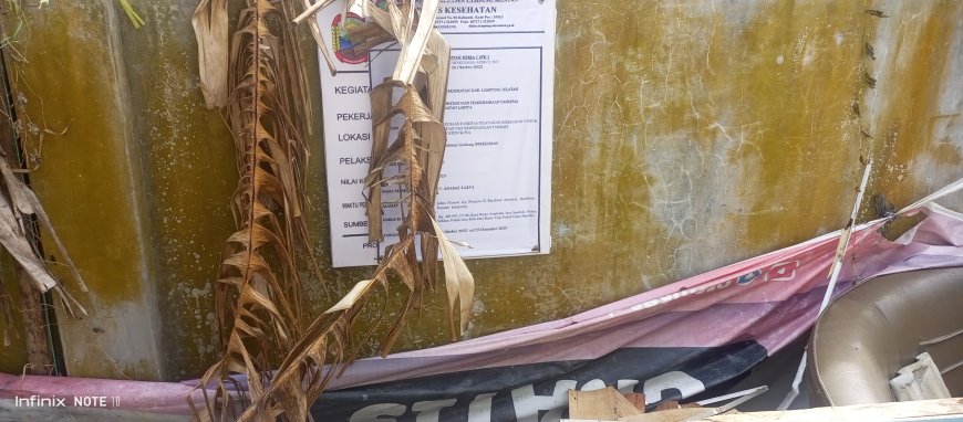 ‎Papan Proyek Dinkes Lamsel "Nyumput" Terancam Denda 1 Miliar
