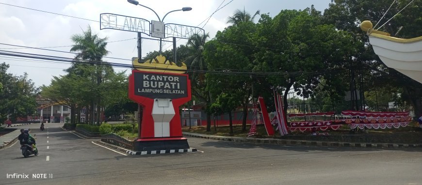 Kantor Dinas di Lamsel Masih Bandel Pakai Ornamen Siger Dan Langgar Perda No 23 tahun 2011